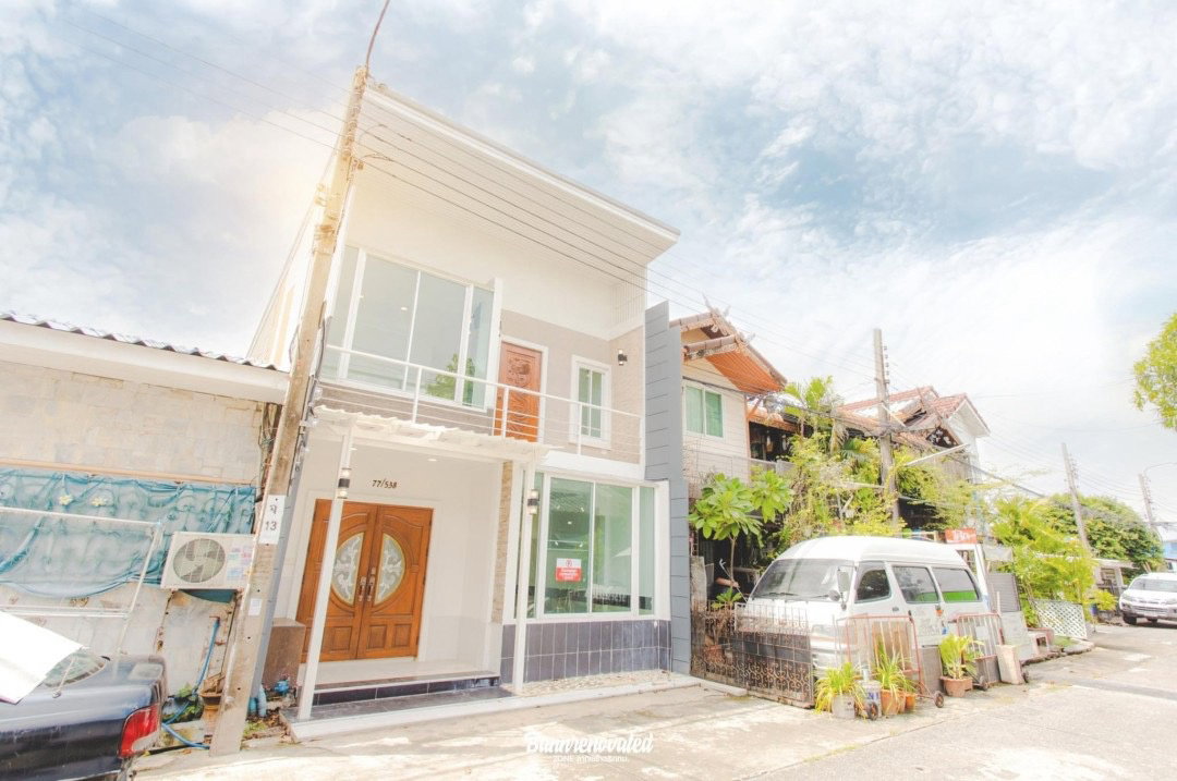 2-storey townhome, 3 bedrooms, 2 bathrooms, Mailarp Village - Kaset Nawamin, renovated house, built-in furniture, price only 2.99 million baht