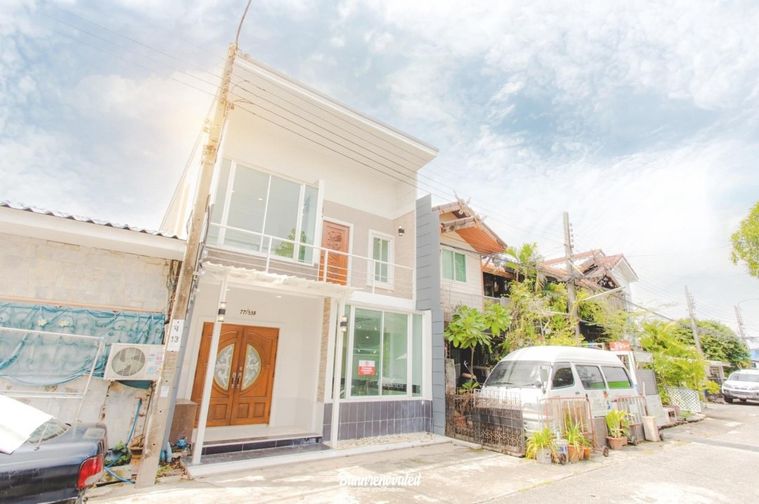 2-storey townhome, 3 bedrooms, 2 bathrooms, Mailarp Village - Kaset Nawamin, renovated house, built-in furniture, price only 2.99 million baht 