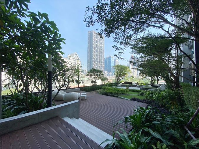 Rhythm Sathorn - Narathiwas