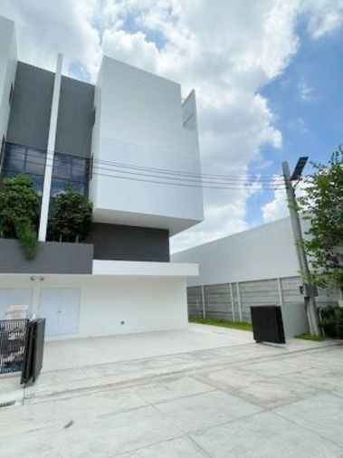 ให้ เช่า อาคิน (Arkin) วิภาวดี 84 ขนาด 41.4 ตรว. หลังมุม ใหม่ ใกล้สนามบินดอนเมือง