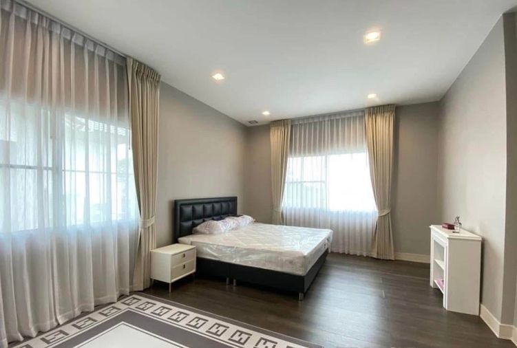 4-bed house for rent, 340 sqm, 115 sq wah, Nantawan Ramintra - Paholyothin 50