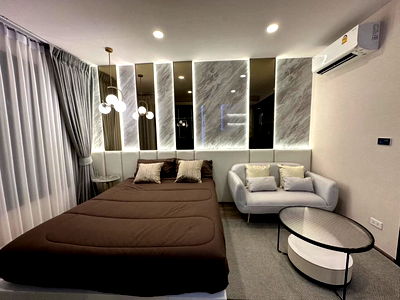 เช่าคอนโด MRT ห้วยขวาง : SOHO BANGKOK RATCHADA ห้องสวย ราคาดี สอบถามเพิ่มเติมได้ที่ Line @condorental