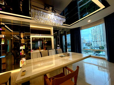 Condos for sale The Mall Tha Phra : For Sale Watermark Chaophraya 3 bed.