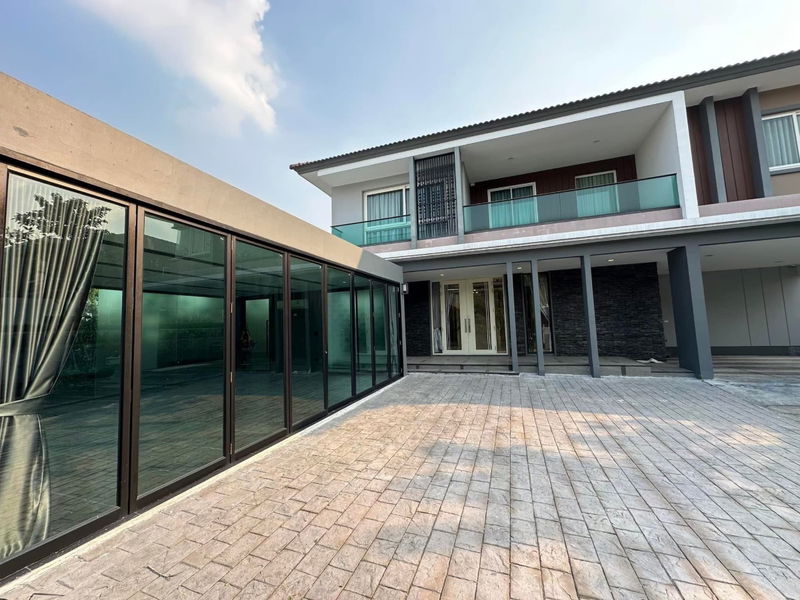 Houses for rent : Code: KJ3578  for rent The Grand Pinklao // Line ID: @kjcondo (with @) //