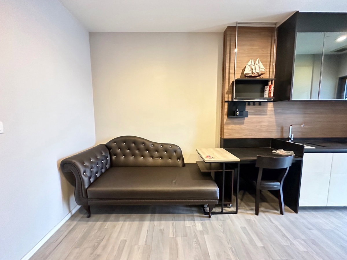 Condo The Room Sathorn St.Louis for Rent