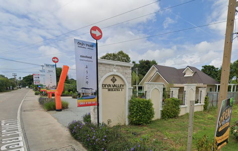 Diya Valley Assumption-Sriracha