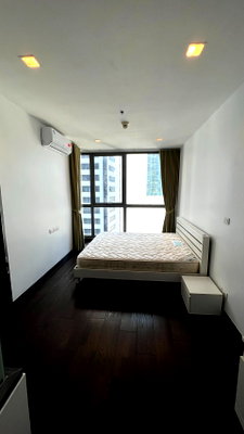 Condos for rent : For rent Ideo Q Phayathai Ready to move in (S15-35732)