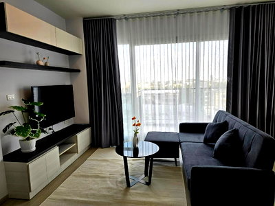 Condos for rent : For Rent LIFE RATCHADAPISEK Fully Furnished (Near MRT Huaykwang)