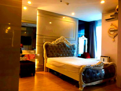 Condos for sale : Ideo Q Chula Samyan【𝐒𝐄𝐋𝐋 & 𝐑𝐄𝐍𝐓】🔥Experience modern, elegant. Near important educational institutions and offices 🔥 Contact Line ID: @hacondo