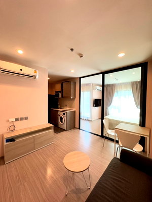 Condos for rent : Condo for rent: Aspire Erawan Prime, ready to move in. If interested, contact Line @goodmanpro or call 0999029192.