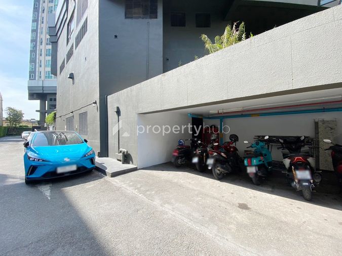 Rhythm Sathorn