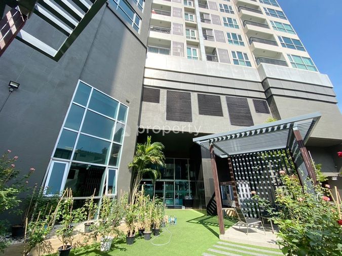 Rhythm Sathorn