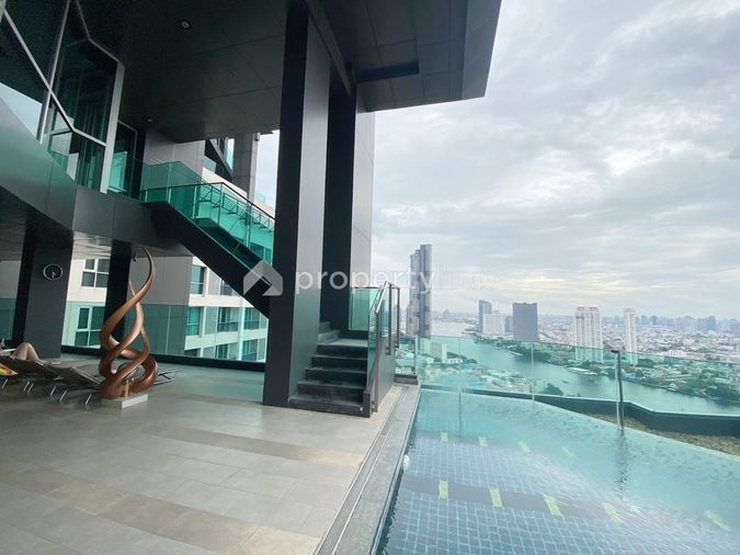 Rhythm Sathorn