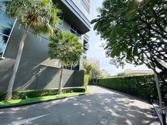 Rhythm Sathorn