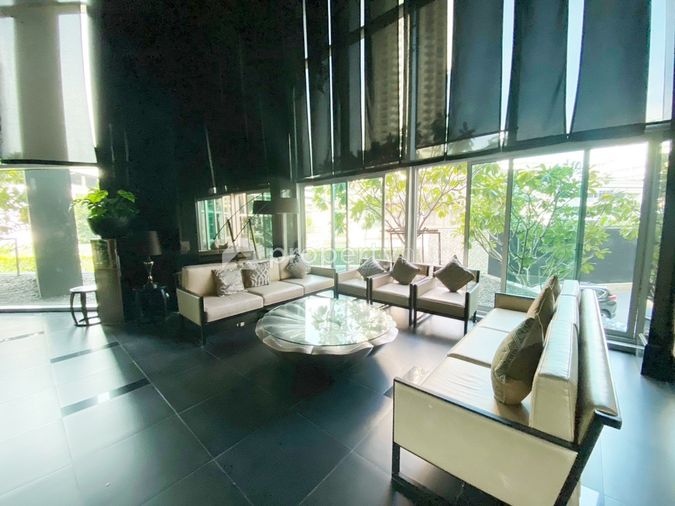 Rhythm Sathorn