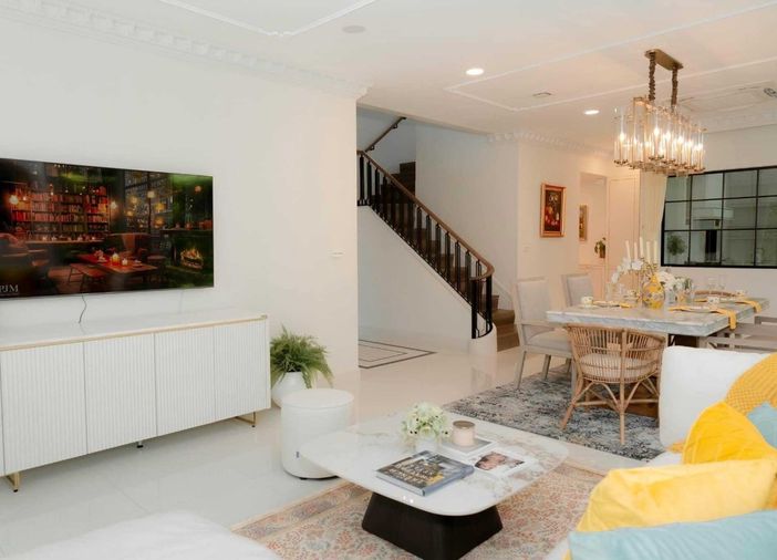 ขายบ้านเดี่ยว 4 ห้องนอน 302 ตร.ม. 107 ตร.ว. นันทวัน พระราม 9 กรุงเทพกรีฑาตัดใหม่