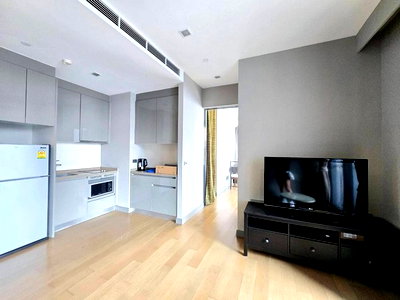 Condos for rent : FOR RENT M Silom 35000 BAHT per MONTH
