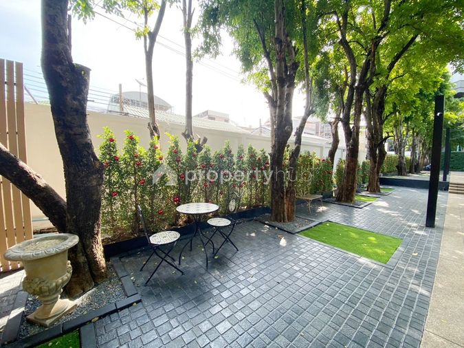 Rhythm Sathorn