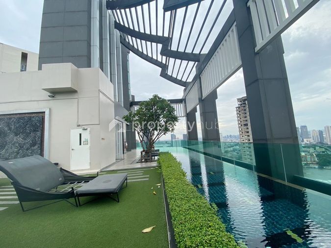 Rhythm Sathorn
