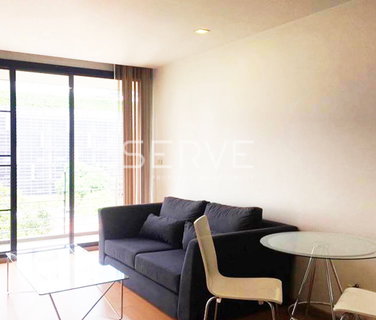 รูปภาพ 1 Bed with Bathtub Unit Next to Lumpini Park BTS Ratchadamri & MRT Si Lom / Condo For Rent-Noble Ambience Sarasin