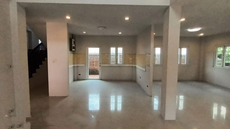 ขายบ้านเดี่ยว : ขายบ้านเดี่ยว อารียา บุษบา ลาดพร้าว-เสรีไทย สภาพใหม่ 64.2 ตรว. ขายถูกที่สุดในหมู่บ้าน อยู่ต้นโครงการ เข้า-ออกสะดวก