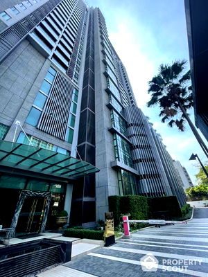 Condos for sale : 2-BR Condo at The Address Sukhumvit 28 near BTS Phrom Phong (ID 1994712)