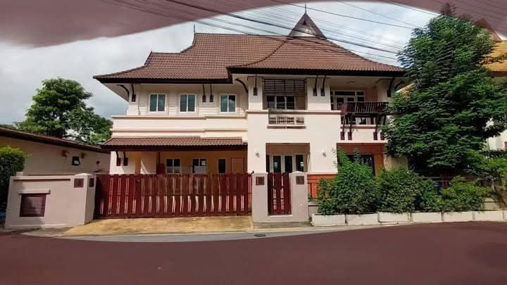 ขายบ้านเดี่ยว : ขายบ้านเดี่ยว อารียา บุษบา ลาดพร้าว-เสรีไทย สภาพใหม่ 64.2 ตรว. ขายถูกที่สุดในหมู่บ้าน อยู่ต้นโครงการ 