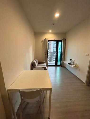 เช่าคอนโด เดอะ เบส เพชรบุรี - ทองหล่อ  THE BASE Phetchaburi - Thonglor  (E6801009) ID Line : @condo101