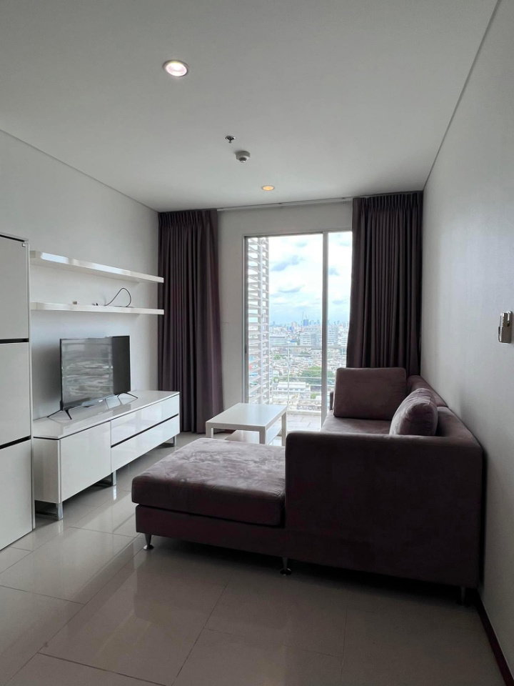 Code:KJ550  for rent Villa Sathorn // Line ID: @kjcondo (with @) //