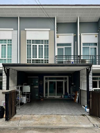 📍 ขอปล่อยต่อทาวน์โฮม 2 ชั้น หมู่บ้านกัสโต้ เพชรเกษม 69 - กาญจนาภิเษก เพียง 2.95 ล้าน ถูกสุดในโครงการ ทำเลดี เดินทางสะดวก เชื่อมกับถนนได้หลายเส้นทาง