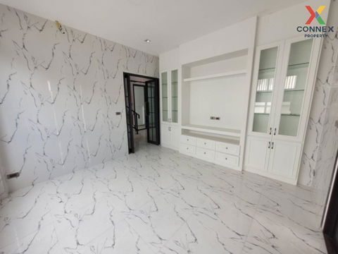 For Sale House , Verona by Un Ai Ruk , wide frontage , Nong Mai Daeng , Mueang Chon Buri , Chon Buri , CX-112711 ✅ Live chat with us ADD LINE @connexproperty ✅ 