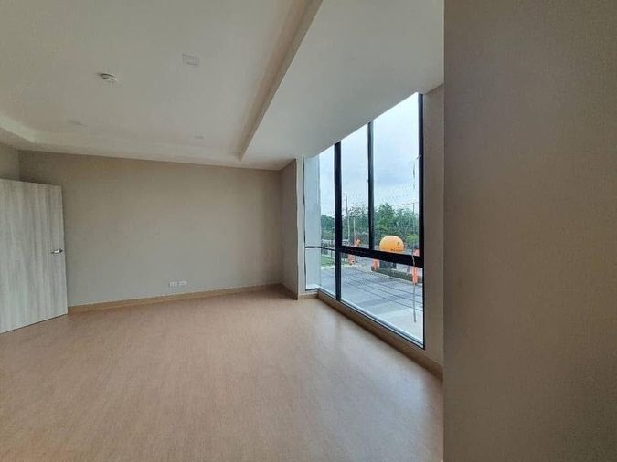 3-bed home office for rent, 210 sqm, 18.5 sq wah, Lat Krabang