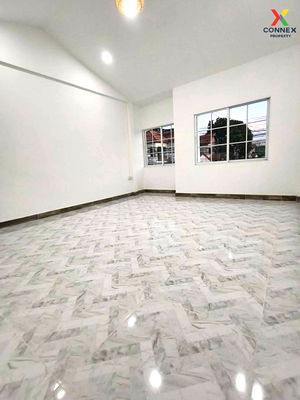 Townhouses for sale Nimit Mai Road : For Sale Townhouse/Townhome  , Phanason Villa 2 , newly renovated , Min Buri , Min Buri , Bangkok , CX-112729 ✅ Live chat with us ADD LINE @connexproperty ✅ 