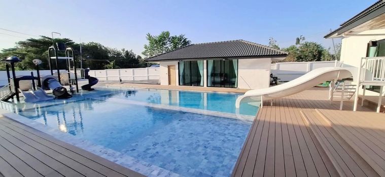 บ้านเดี่ยว พลูวิลล่าชั้นเดียว พร้อมสระว่ายน้ำขนาดใหญ่ ตกแต่งพร้อมเข้าอยู่ ห้วยใหญ่ พัทยา จอมเทียน