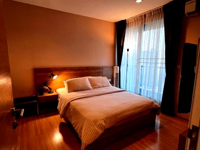 คอนโดให้เช่า : เช่าคอนโด ริทึ่ม พหล - อารีย์ Rhythm Phahol - Ari (C6801004) ID Line : @condo44