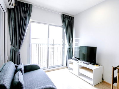 Condos for rent : Studio with Partition Good view & Good Location Super High Fl 30+ MRT Thailand Cultural Centre 80 m. @ Noble Revolve Ratchada 