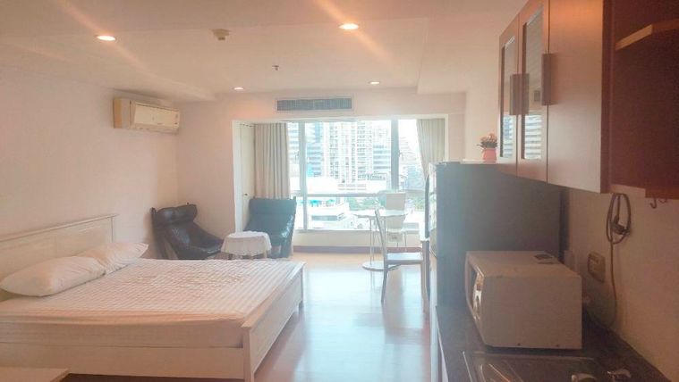 The Trendy Condominium (เดอะ เทรนดี้ คอนโดมิเนียม)  ขนาด 35ตร​ ม​  studio 1 ห้องน้ำ 