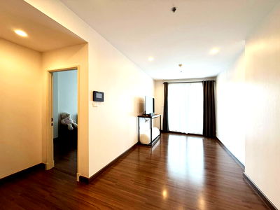 Condos for sale : Supalai Lite Sathorn - Charoenrat / 1 Bedroom (FOR SALE)