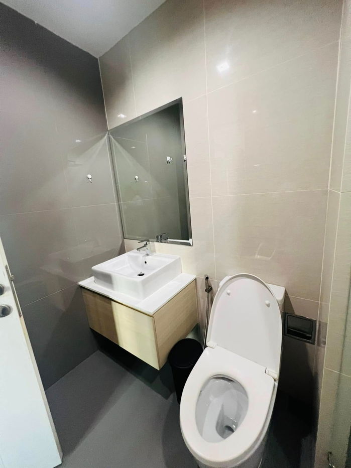 รูป The Rich Sathorn - Taksin ห้องสวย ราคาดี สอบถามเพิ่มเติมได้ที่ Line @condorental - รูปที่ 9/10