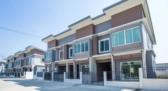 Buathongthani 19 - Image 2/2