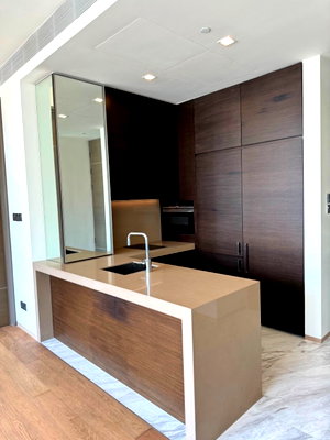 Condos for sale : Saladaeng One【𝐒𝐄𝐋𝐋】🔥Simple but powerful style. Meticulous design in every detail Ready to move in today!!🔥 Contact Line ID: @hacondo