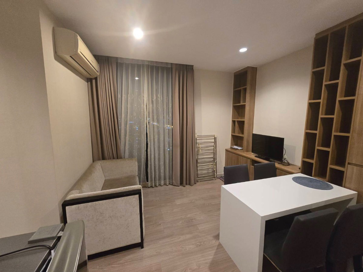picture (Available 16/05/2026) For rent : 2 bedroom High Floor - 4/11