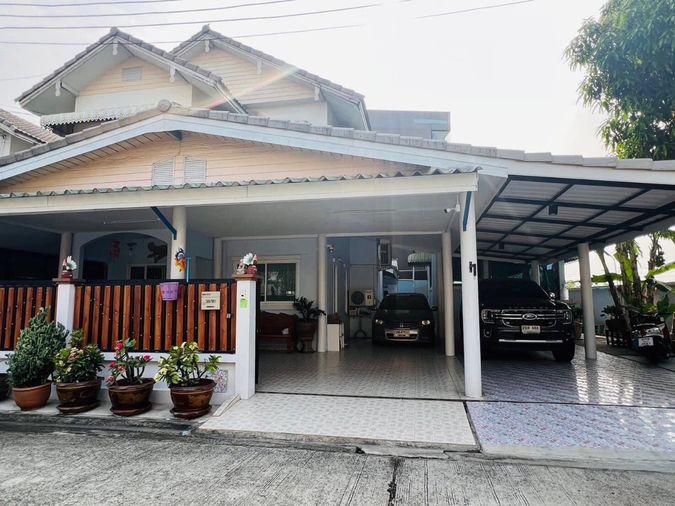 Sales   Home at Pornpiman Village qty 73.2 Square Wa   