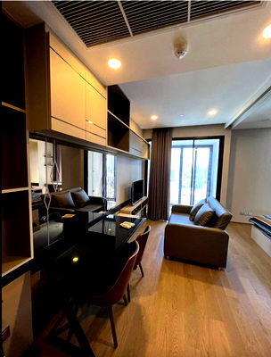 เช่าคอนโด BTS ศาลาแดง : ให้เช่า Ashton Chula-Silom. 1นอน 34ตร.ม. Line id: @pfagent
