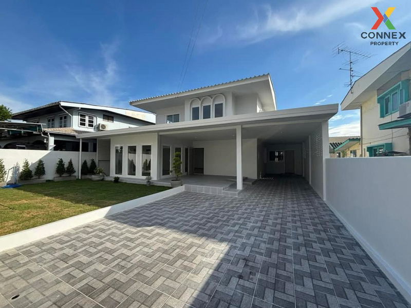 Houses for sale : For Sale House , Senaniwet 1 , nice view , newly renovated , Chorakhe Bua , Lat Phrao , Bangkok , CX-113701 ✅ Live chat with us ADD LINE @connexproperty ✅ 