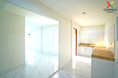 Houses for sale : For Sale House , Baan Imumporn 11 , corner unit , newly renovated , Tha Kham , Bang Khun Thian , Bangkok , CX-113562 ✅ Live chat with us ADD LINE @connexproperty ✅ 