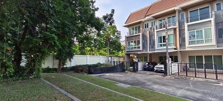 ขายทาวน์โฮม 3 ห้องนอน 23 ตร.ว. เออร์เบิน สาทร