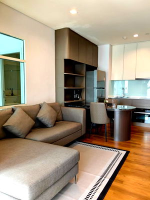 Condos for rent : 📲Line ID @556ryccg 🚄Rent 42.5 sqm 1 Bedroom Floor15 Ivy Thonglor Fully furnished near BTS Thonglor