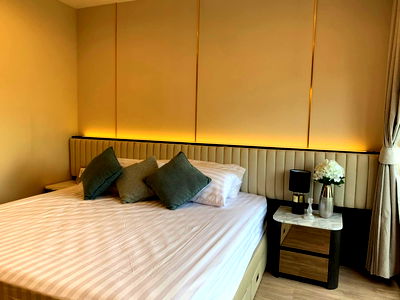 Condos for rent : Noble Above Wireless - Ruamrudee