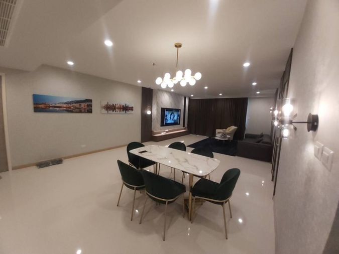 3-bed condo for rent, 145 sqm, Supalai Riva Grande